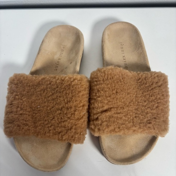 Jenni Kayne Tan Fuzzy Slippers - Picture 3 of 5